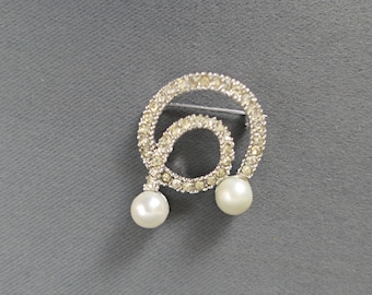 Vintage Rhinestone Loop Brooch with Faux Pearls, 1940s 1950s, Art Deco