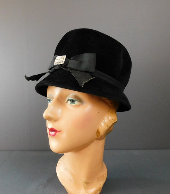 Vintage Black Plush Velour Hat, Tall 1960s with R… - image 6