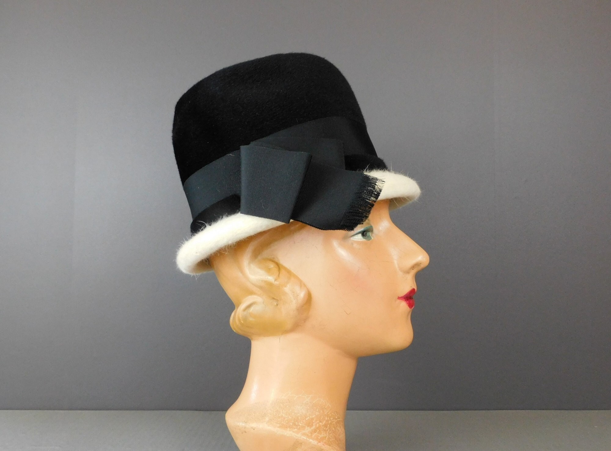 Mr. John Classic Vintage 70s Tall Pearl‎ and Jeweled Black and Grey Wool Hat From Jackie Kennedy main image 2