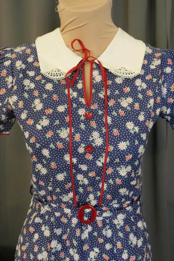 Vintage Blue Floral Dress 1930s Daisies & Polka D… - image 5