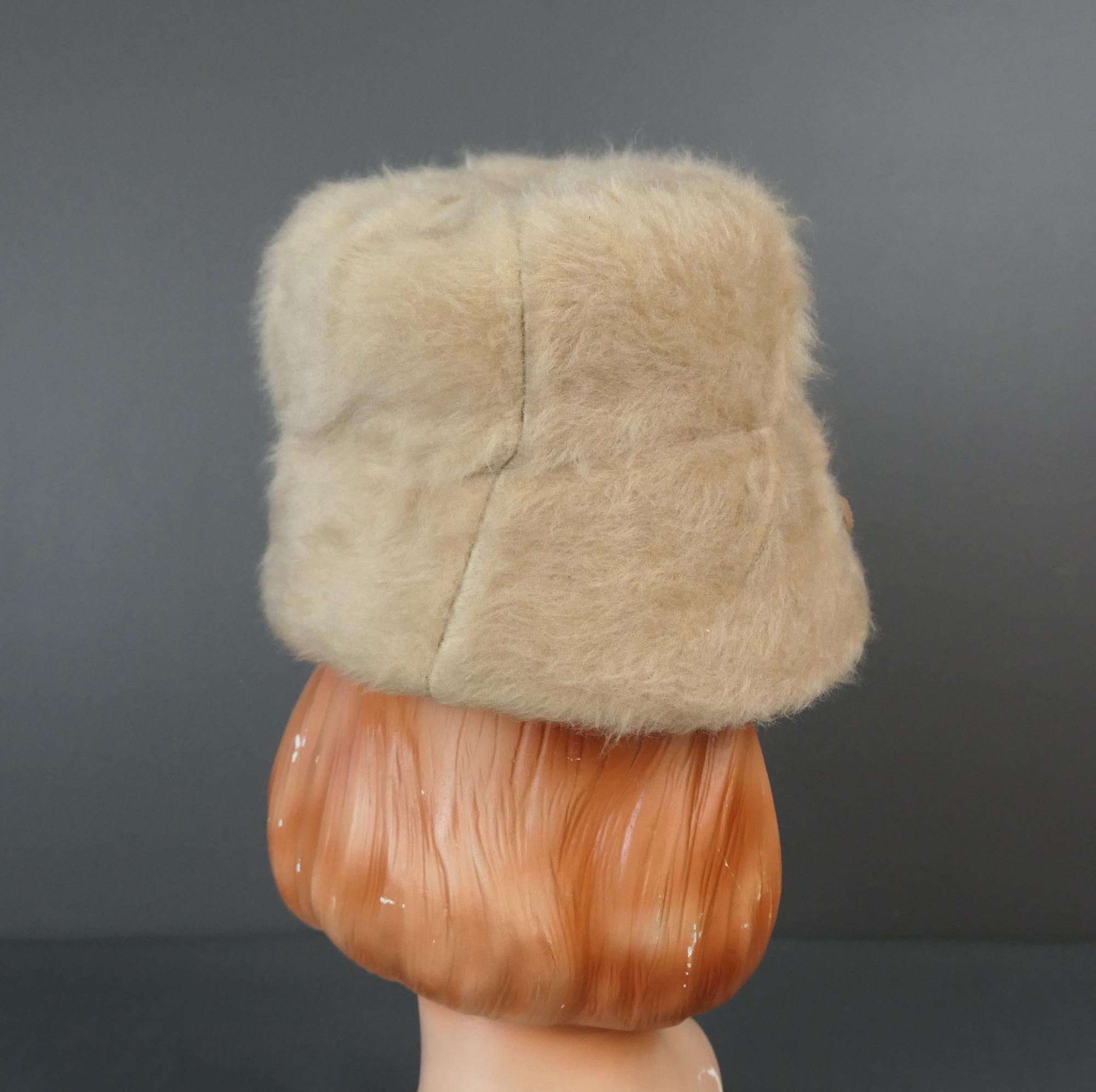 Vintage Taupe Fuzzy Plush Bucket Hat With Bow, 1960s, 22  display picture 1