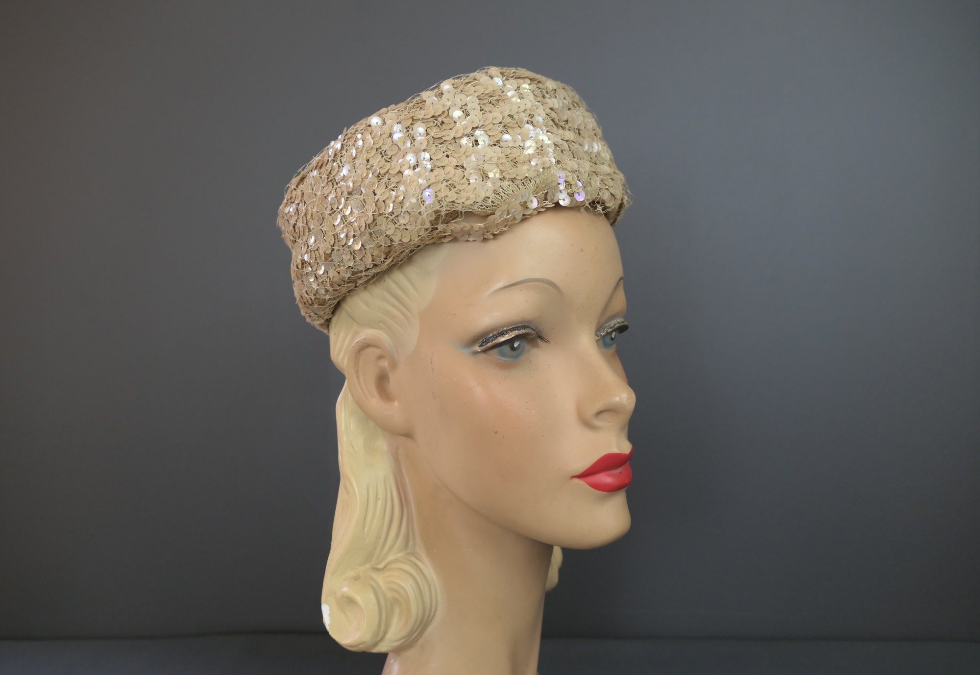 Vintage 1960s Sequin Evening Hat - Iridescent Ivory, 21  display picture 3