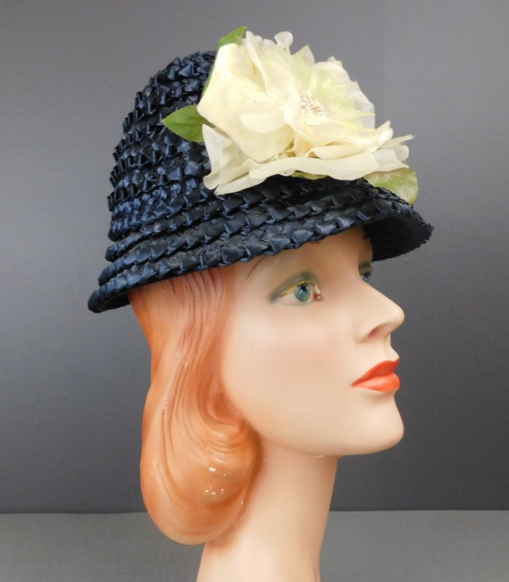 Vintage Tall Dark Blue Straw Hat with Ivory Flowe… - image 5