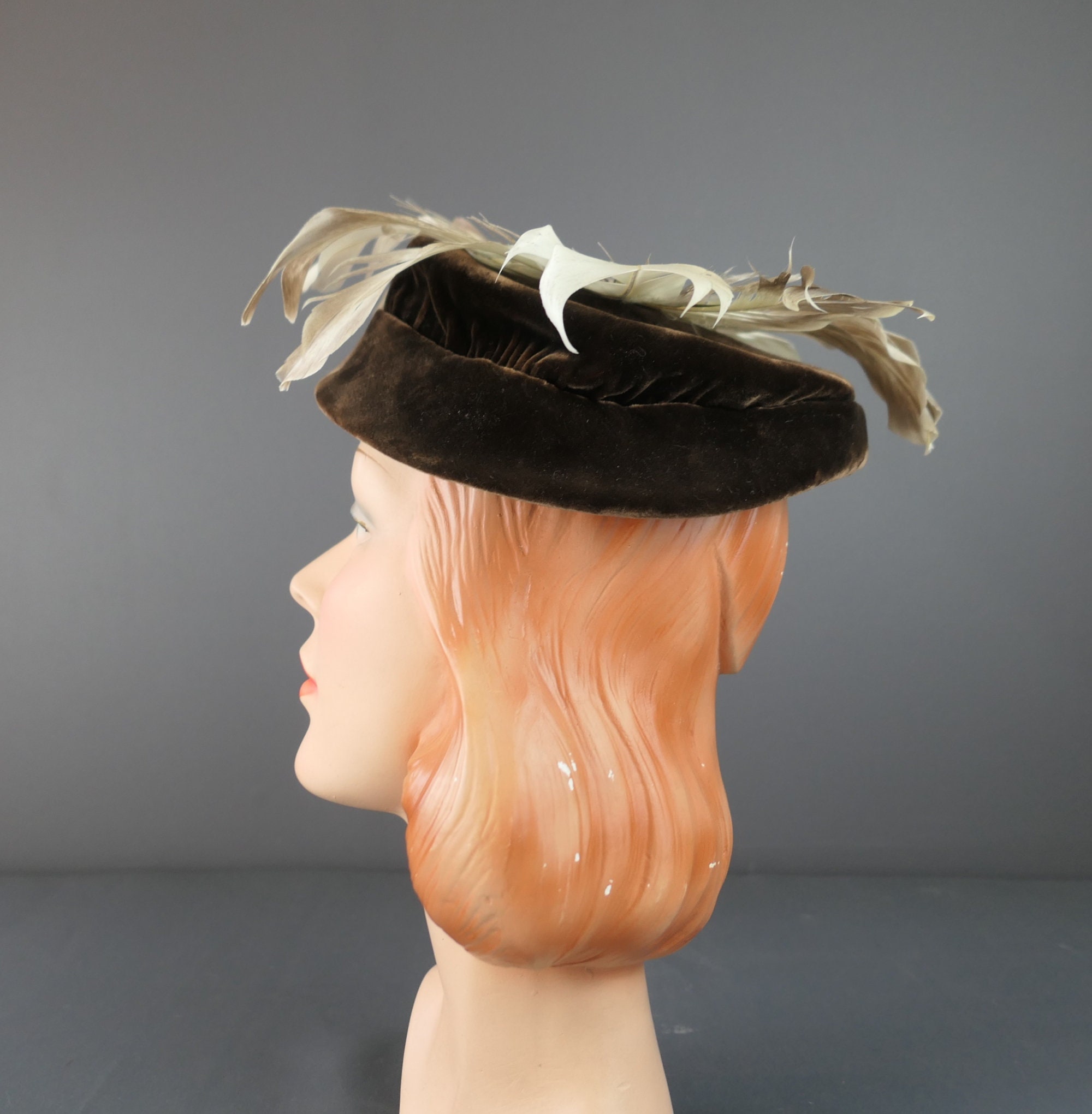 Vintage 1950s Feather Hat – Brown & Black Millinery Cloche with Tail Accent Similar Items to c1940s Neumann-Endler / Fair Field Black  main image 4