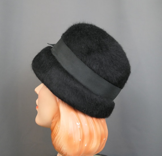 Vintage Black Fuzzy Felt 1960s Hat with Wide Ribb… - image 7