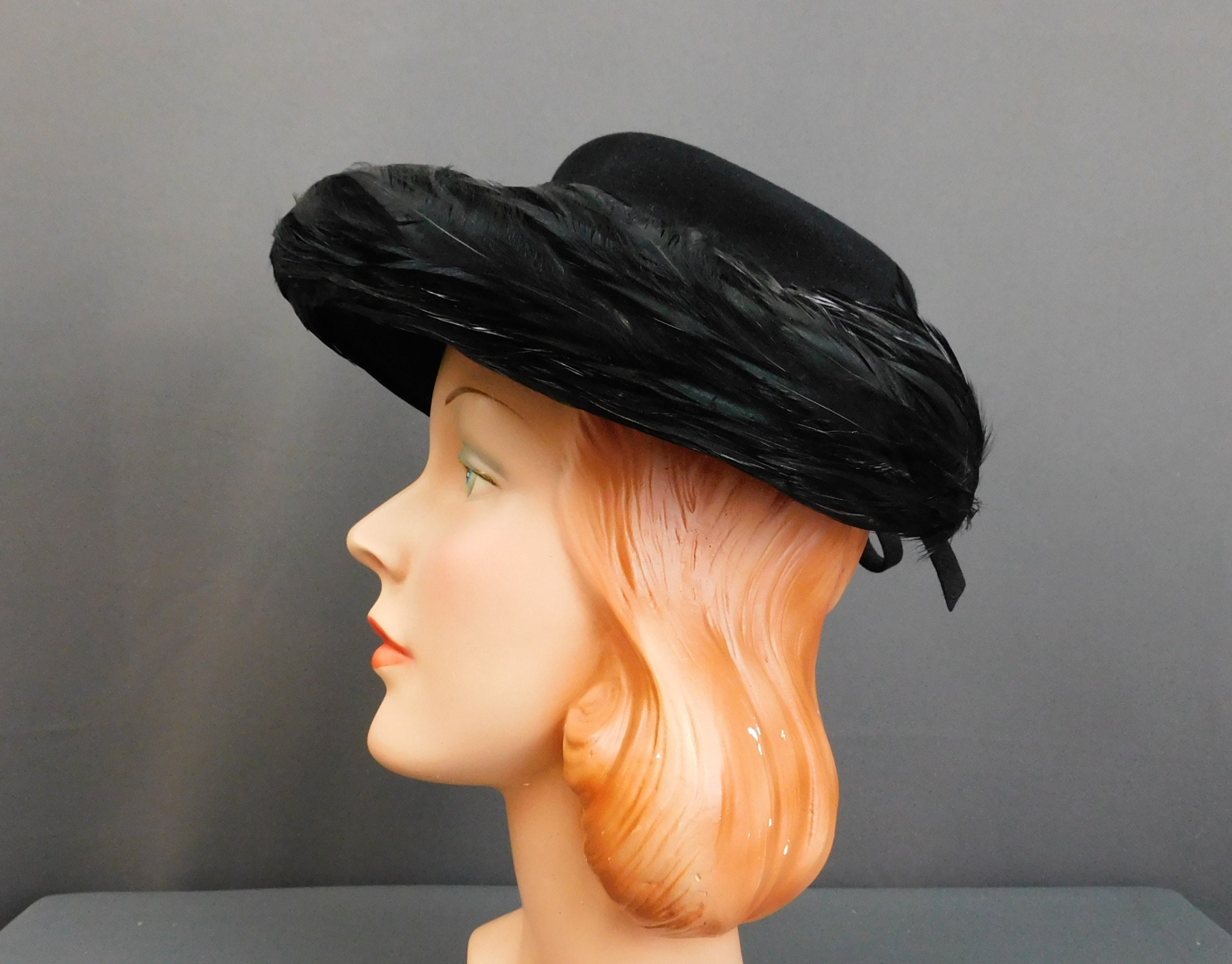 Vintage 1940s Black Feather Hat Felt, New York Creation, 22 