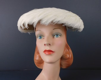 Vintage 1950s Ivory Feather Saucer Hat, Urbi et Orbi Yokohama Japan