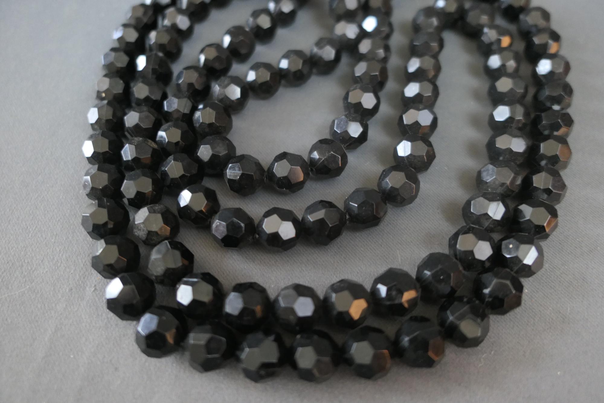 Collier Sautoir Perles Noires à Facettes Vintage - Bijou Ancien Parfait état - Origine France
