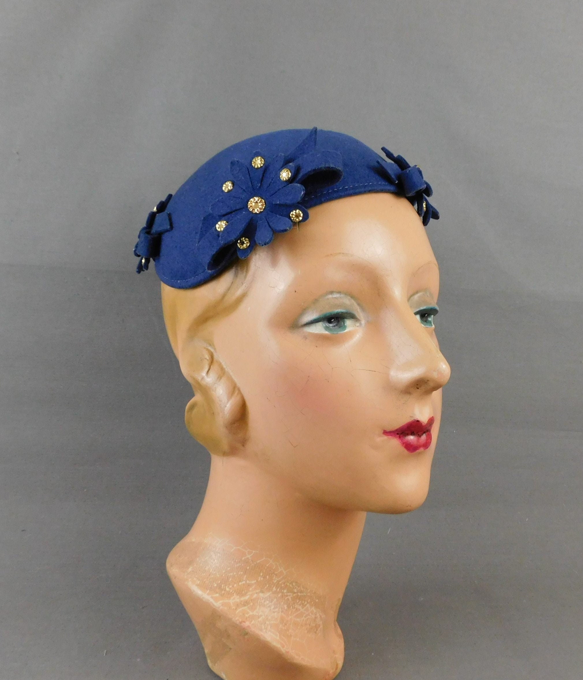 Vintage 1930s Blue Felt Hat With 