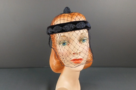 Vintage Blue Velvet Ring Hat with Netting and Bea… - image 1