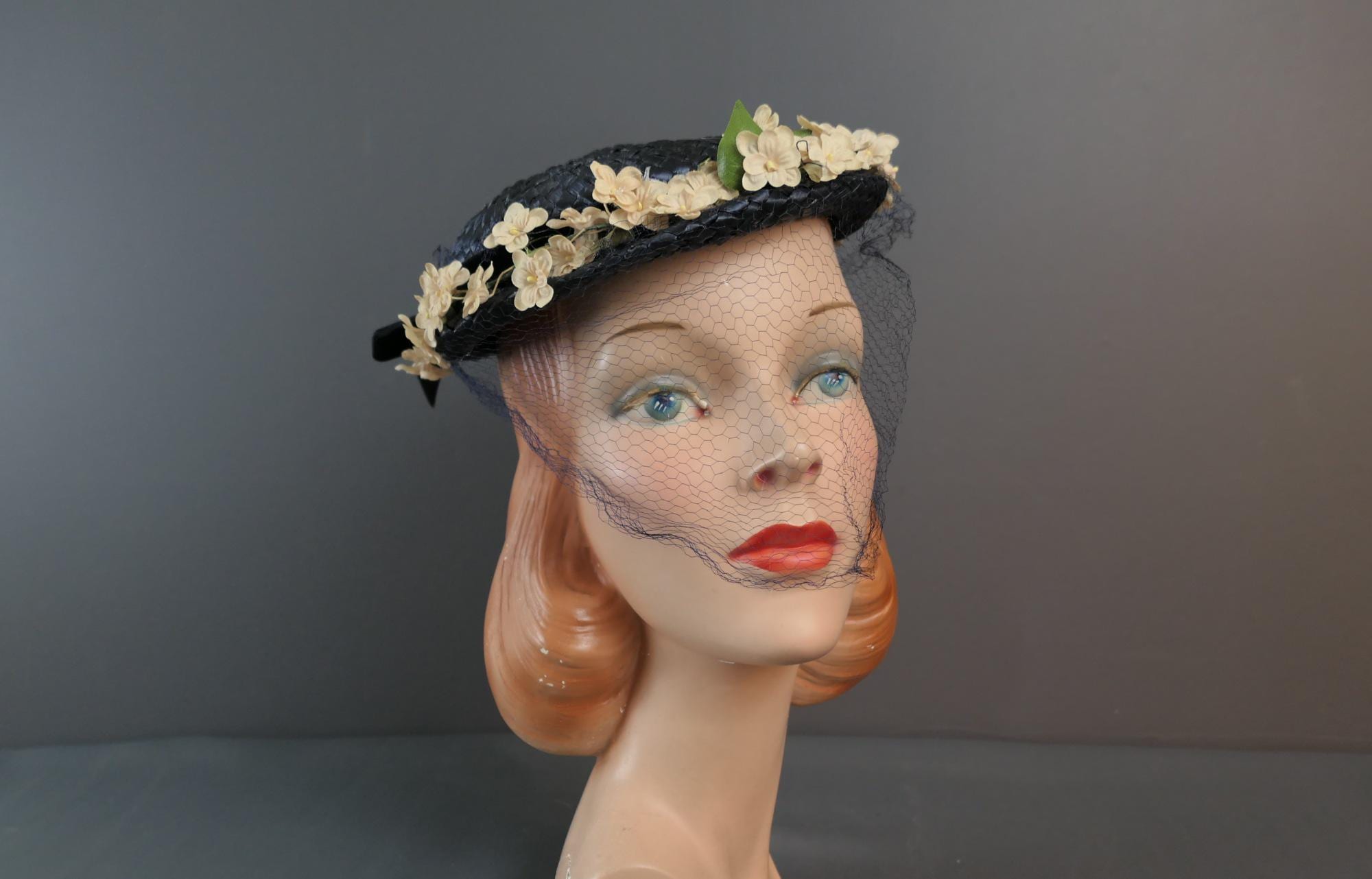 Vintage 40’s 50’s Black Hat White Cream Floral Accents Women’s Flowers Cap Vintage Black Hat with Small Flowers, Straw with Velvet late  main image 2