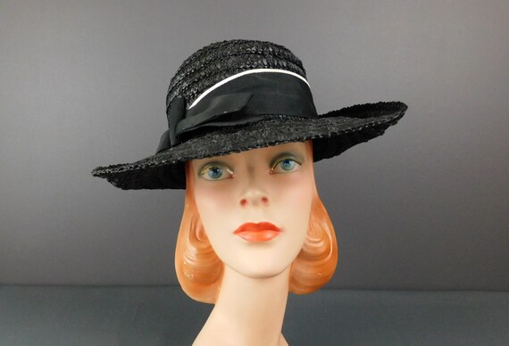 1960s vintage wide brim black straw hat Vintage 1960s Sun Hat Black Wide Brim Straw Mod Summer Black  main image 3