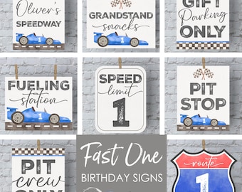 Racing 1e verjaardag Fast One verjaardagsfeestje decoraties Eerste ronde rond de baan Blauwe raceauto verjaardagsdecoratie Borden racefeest Raceauto