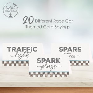 Racewagenfeest twee snelle verjaardagsraceauto voedseletiketten afdrukbare verjaardagsetiketten nodig vier snelheid snelle één voedseletiketten raceautofeest voedseltentkaarten