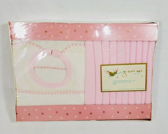 Vintage Riegel Welcome Stranger Baby Gift Set Pink NOS Bib Towel Blanket MCM