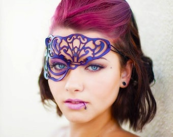 SALE!! Vixen half mask in purple leather