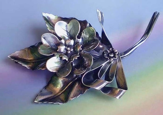 Vintage 40s Sterling Silver Flower Leaf and Bow P… - image 2