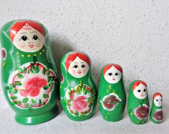 vintage nesting dolls russian folk art