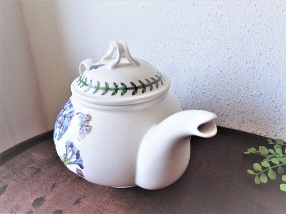 Primula Vintage Teapots