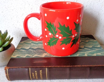 vintage mug christmas holly leaf
