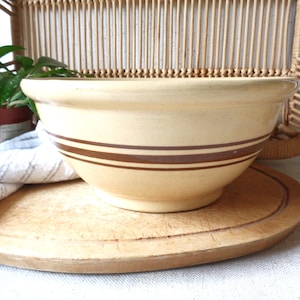 vintage mixing bowl farm kitchen yellow ware