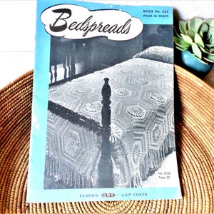 Vintage crochet pattern book bedspread   j p coats 1940s