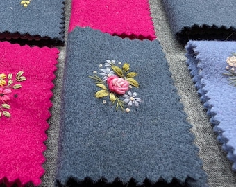 Mini-naaipakket met handborduurwerk bloemen