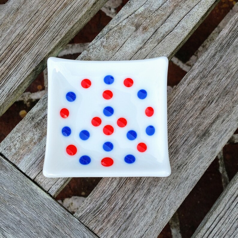 Peace Sign  Ring Dish  USA  America  Red White and Blue  image 0