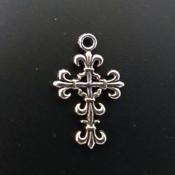 Ornate Cross Charm - Silver Tone - 2 Sided - Low Shipping