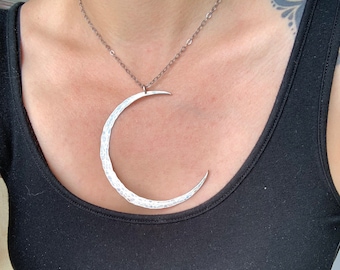 Moon Necklace / Sterling Silver / Silver Moon / Crescent Moon / Moon Pendant /Sterling Moon Necklace Daniellerosebean / Witch Jewelry