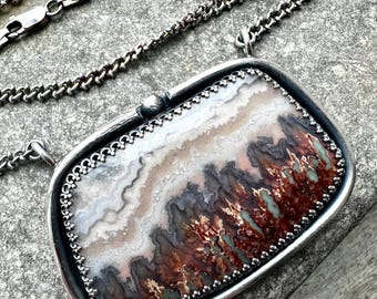 Prudent Man Plume Agate Pendant Necklace