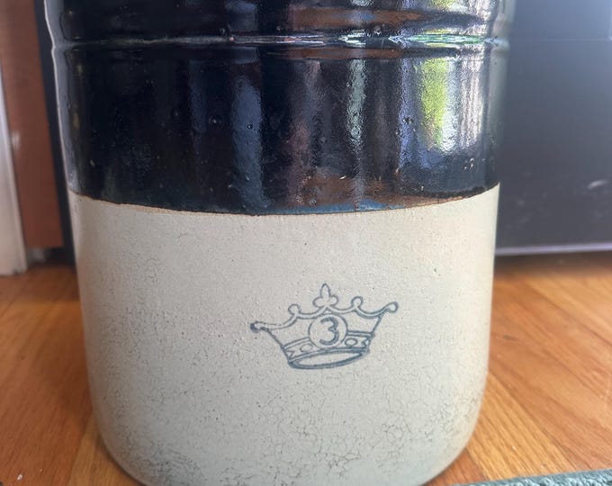 Vintage 3-Gallon Blue Crown Crock