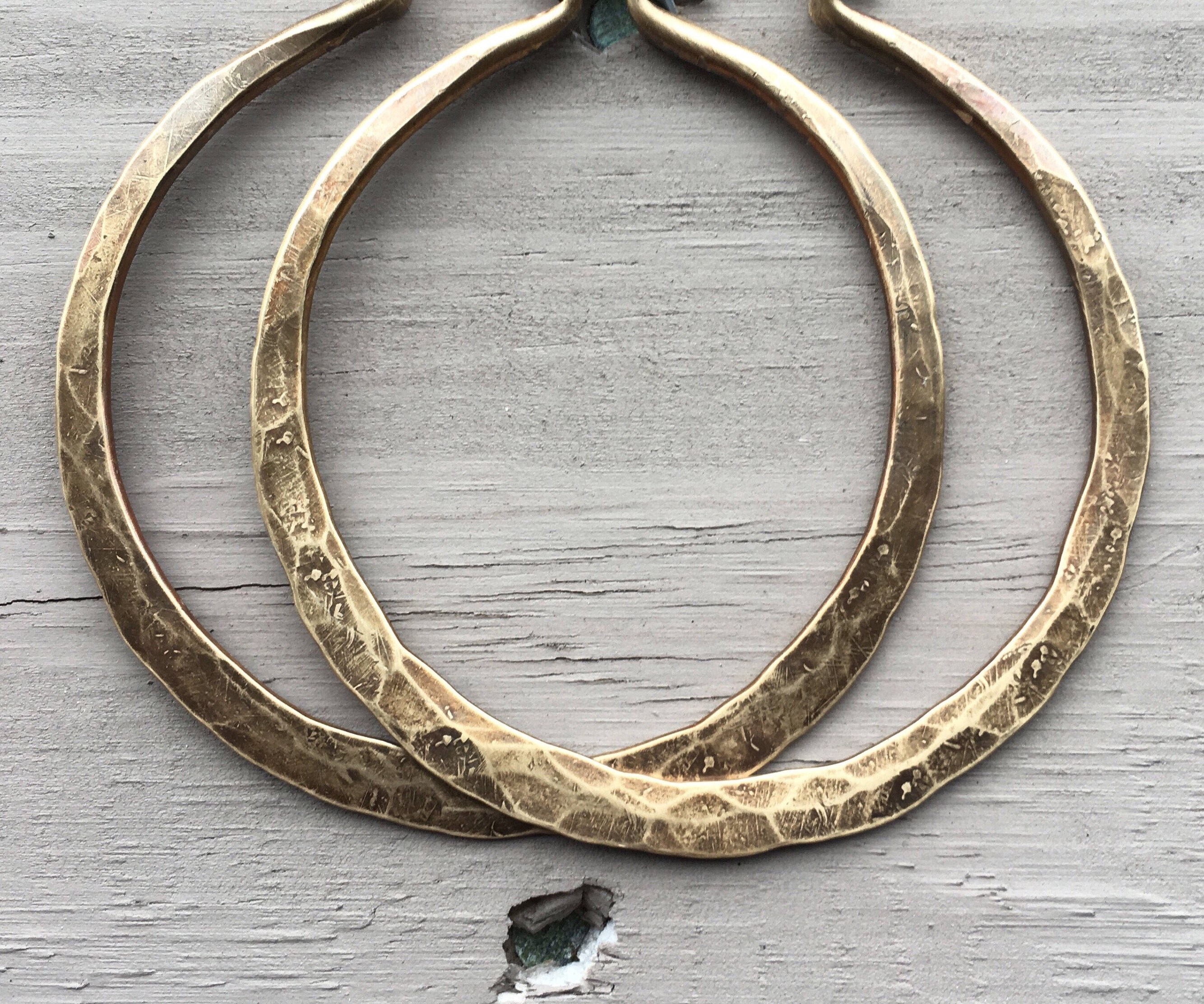 Hammered brass hoop earrings deals