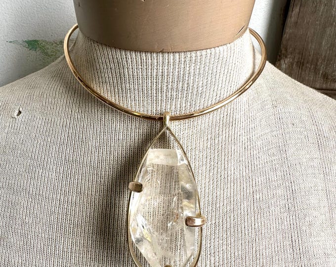 Quartz Collar Necklace