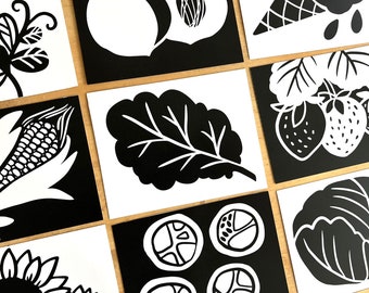 Handgezeichnete Karte mit hohem Kontrast zum Thema Newborn Food