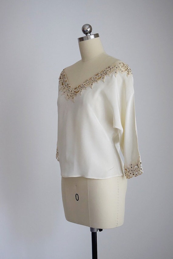 vintage 1940's ecru lace & rhinestone blouse - image 3