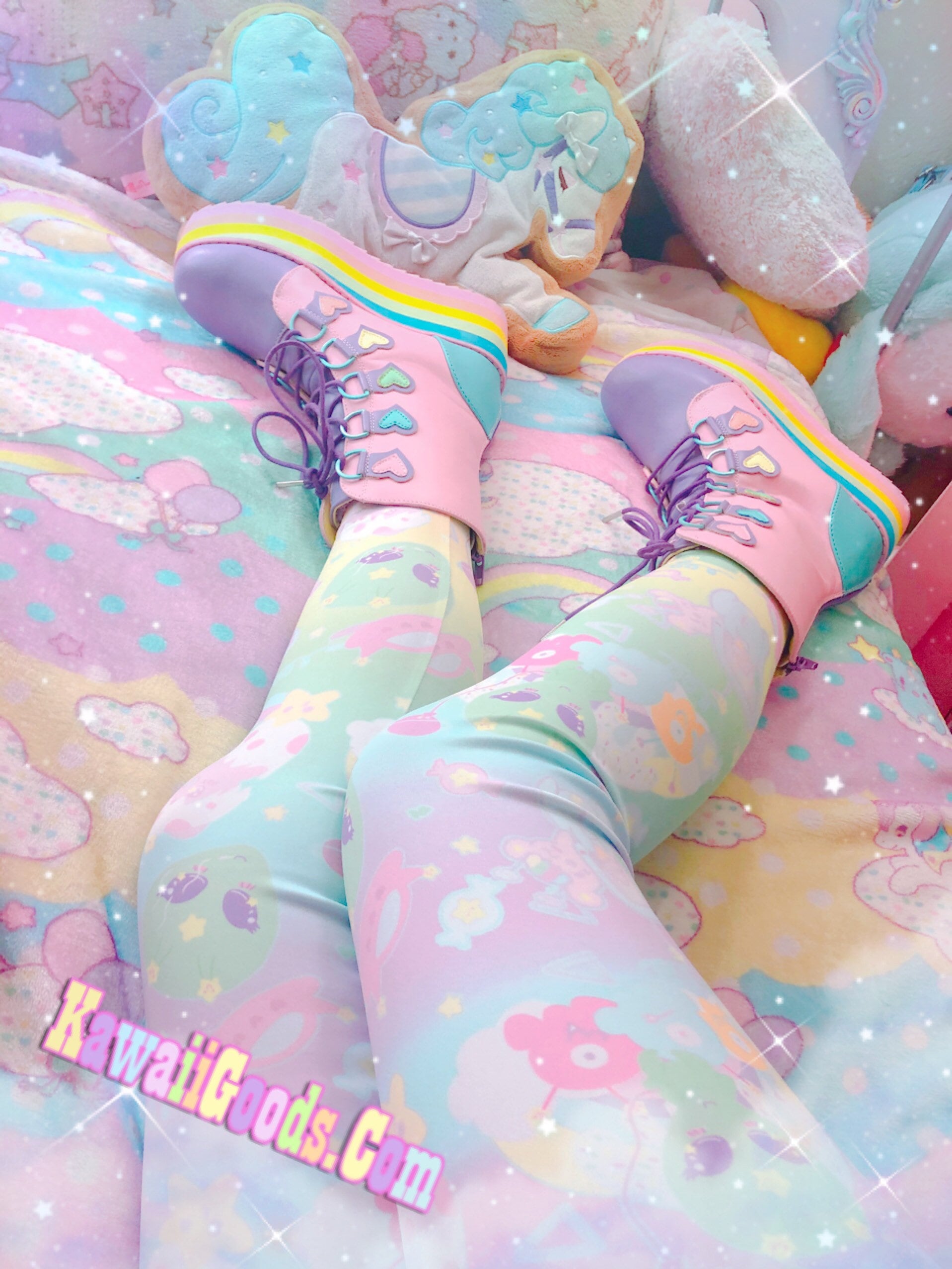 Pastel top goth tights