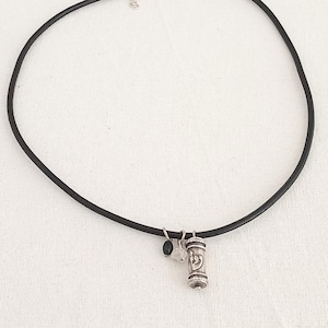 Jewish symbol jewelry. Mezuzah necklace. Sterling silver. Judaica jewelry gift. Daddy gift. Holyland gift for him. Jewish father gift.