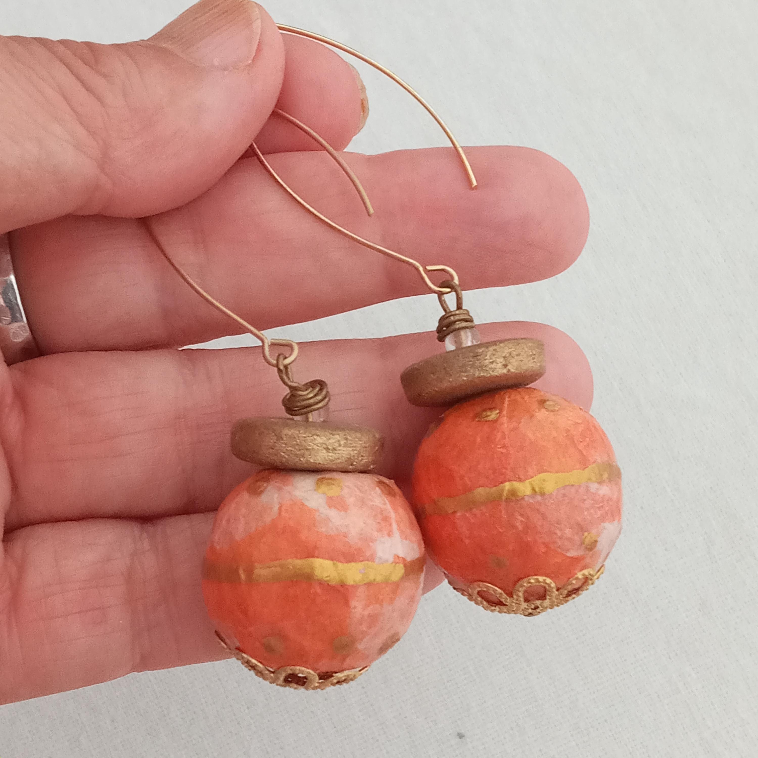 Boucles D'oreilles Boules En Bois Orange Vernis Brillant - Légères, Fantaisie, Fabrication Française