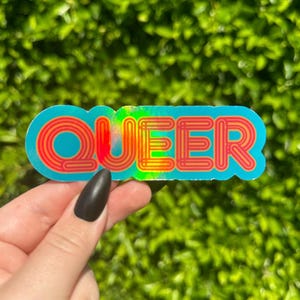 QUEER | Niedlicher holografischer LGBT Pride Sticker