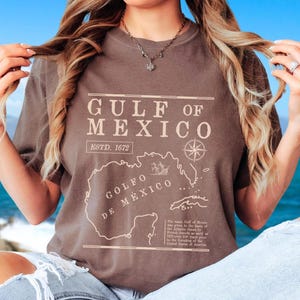T-shirt couleurs confort carte du golfe du Mexique, haut de précision historique nautique de 1672, vêtement de déclaration de sensibilisation politique, cadeau sympa d'activisme