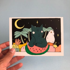 Katze mit Wassermelone & Weiße Eule Postkarte Druck von Deth P. Sun