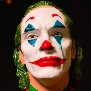 Joker Movie Figure 3D Printed Joaquin Phoenix Figure-Resin Figures -Hand Painted - Halloween Gifts for Him-3D Printing Service-Joker Bust
