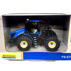 1/32 New Holland T9.670 4WD Tractor With Duals