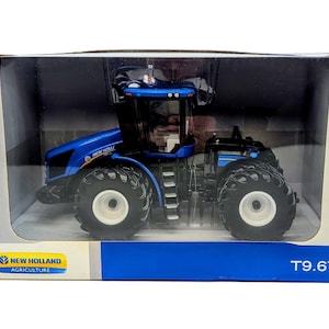 1/32 New Holland T9.670 4WD Tractor With Duals