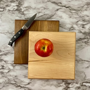 Personalized Square Wood Cutting Board: Walnut, Cherry, or Maple