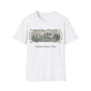 Camiseta gráfica con la firma de la Declaración de Independencia y el texto "Día de la Independencia".