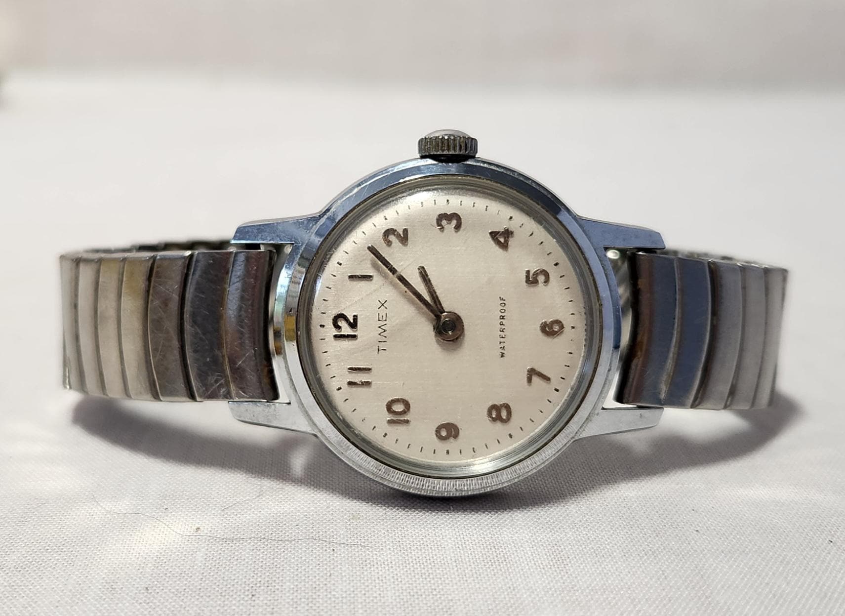 【ヴィンテージ】タイメックス　timex waterproof ベトナム戦争の米軍採用モデルがベース【手巻き機械式ミリタリー