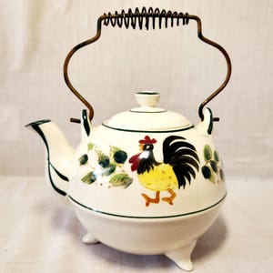 Vintage MCM teapot footed rooster floral cottage decor