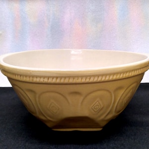 Vintage Butternut Yellow Gripstand Bread Mixing Bowl - 13 inch